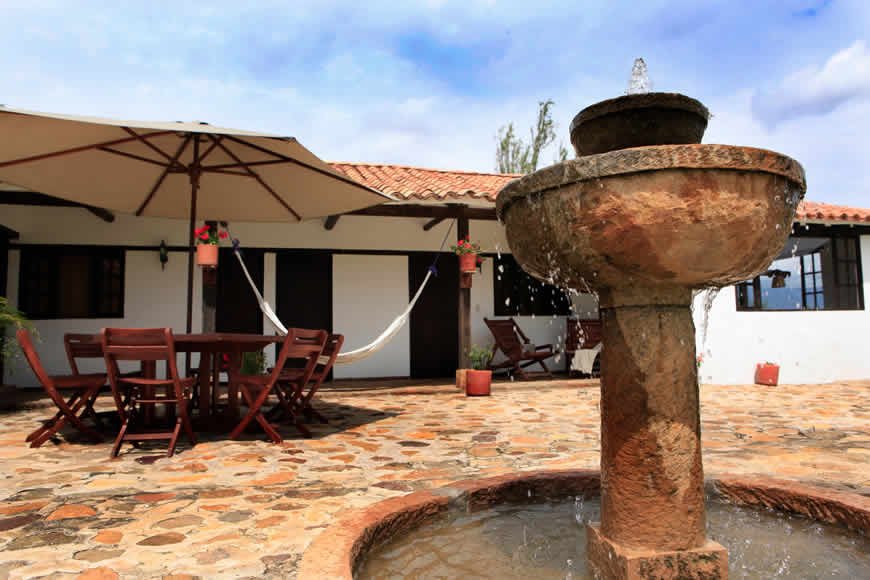 Terraza casa del río en Villa de Leyva